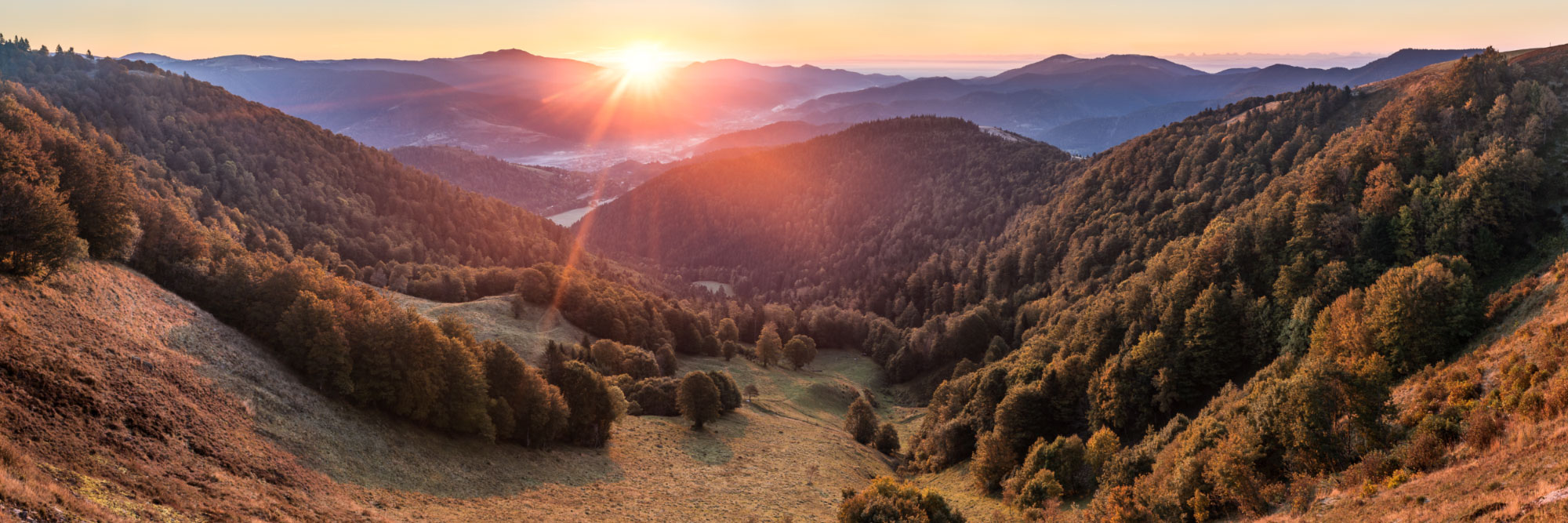 Panorama du Drumont sur les ballons du massif des Vosges