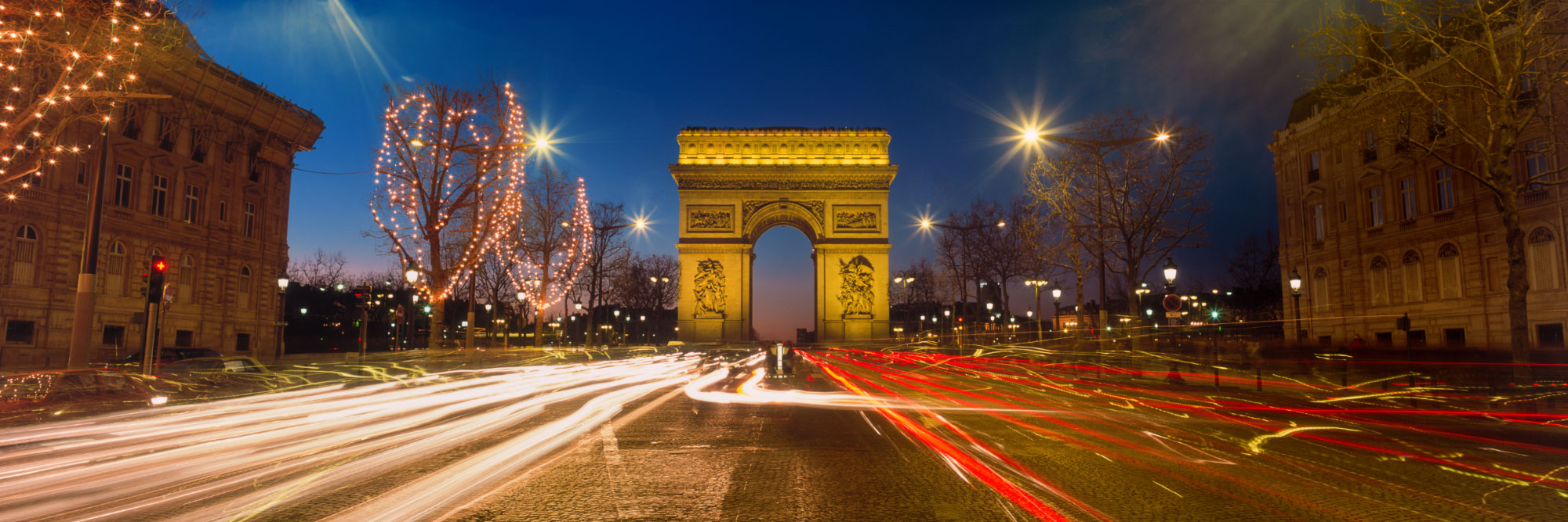 Arc de Triomphe et Champs-Elysées