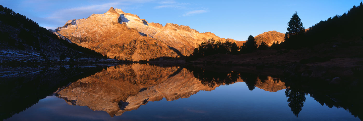 Herve Sentucq - Néouvielle (3091 m) vu du lac d'Aumar