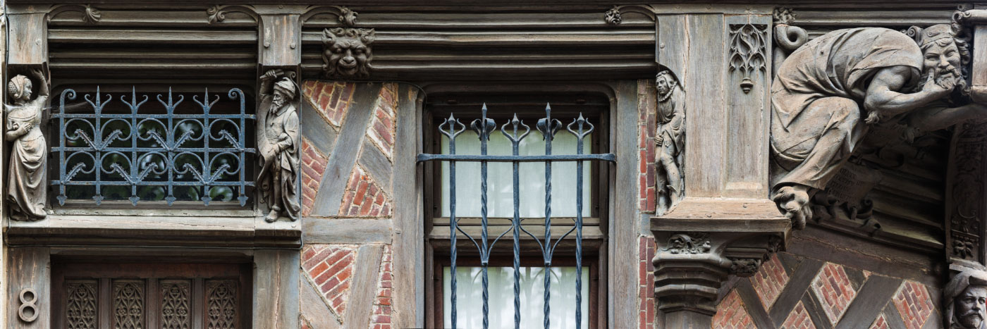 Herve Sentucq - Détail d'une façade, place de Rougemare, Rouen