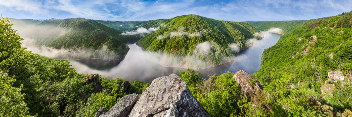 Herve Sentucq - Confluent de la Dordogne et de la Sumène, belvédère de Gratte-Bruyère - Sérandon