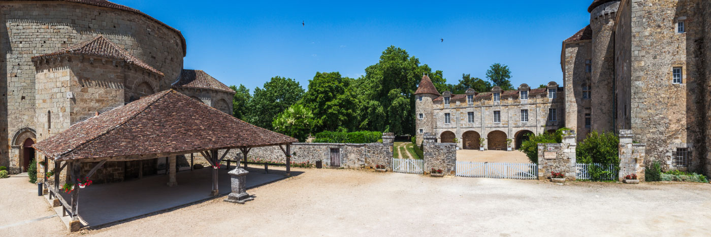 Herve Sentucq - Halle, église et château de Saint-Jean-de-Côle