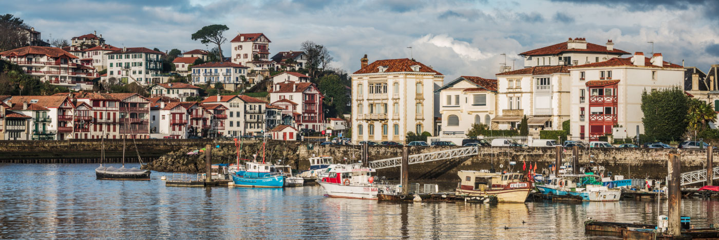 Herve Sentucq - Ciboure (à gauche) face à Saint-Jean-de-Luz, côte basque