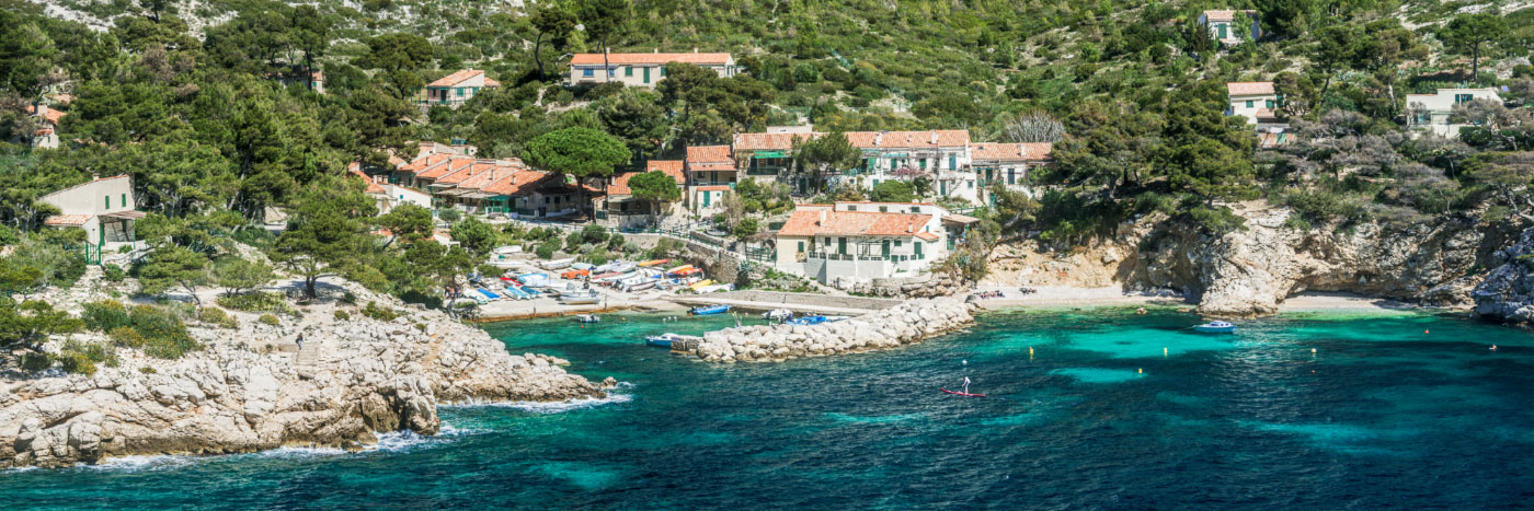 Herve Sentucq - Les cabanons de la calanque de Sormiou, Marseille