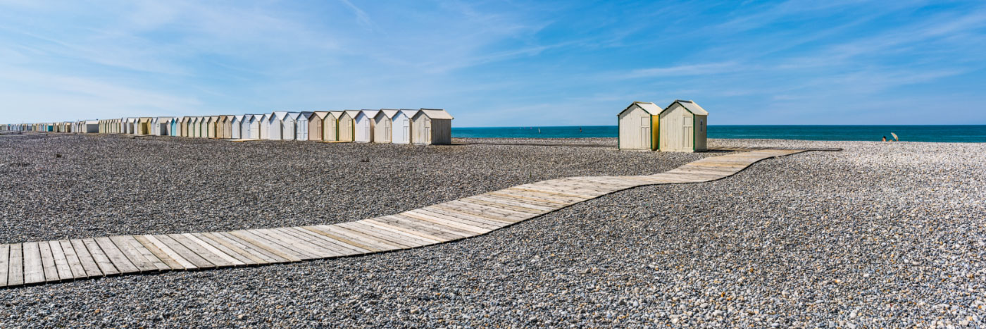 Herve Sentucq - Chemin de planches et cabines de bains, Cayeux-sur-Mer, Manche