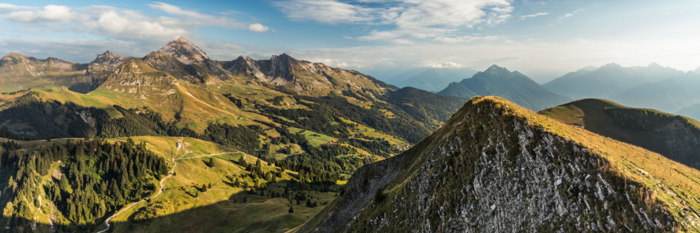 Herve Sentucq - Les Bauges depuis le sommet du Sulens (Bornes-Aravis)