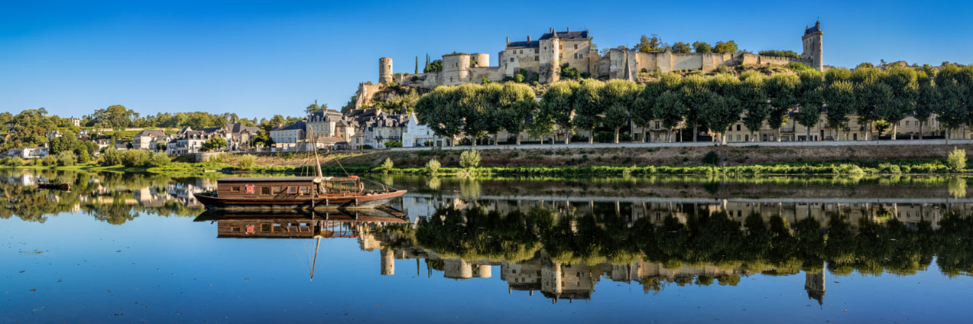 Herve Sentucq - Forteresse royale de Chinon dominant la Vienne 