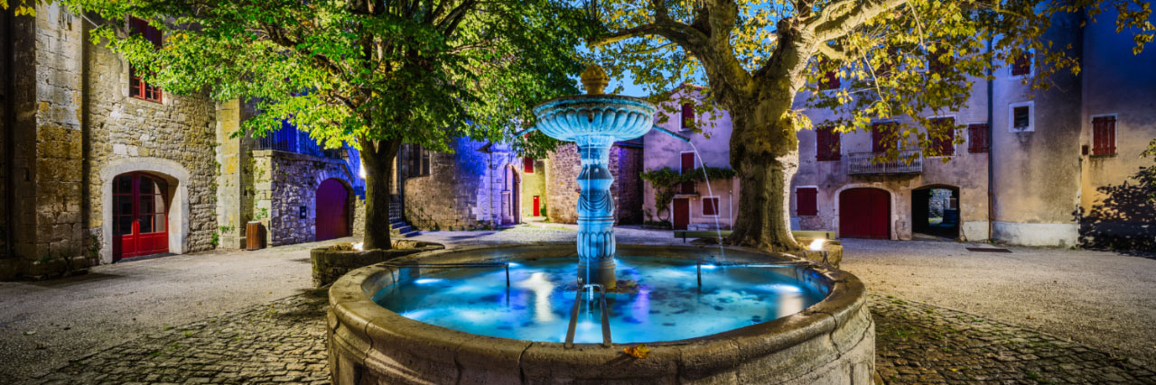 Herve Sentucq - Fontaine, village templier de Saint-Eulalie de Cernon, Causse du Larzac