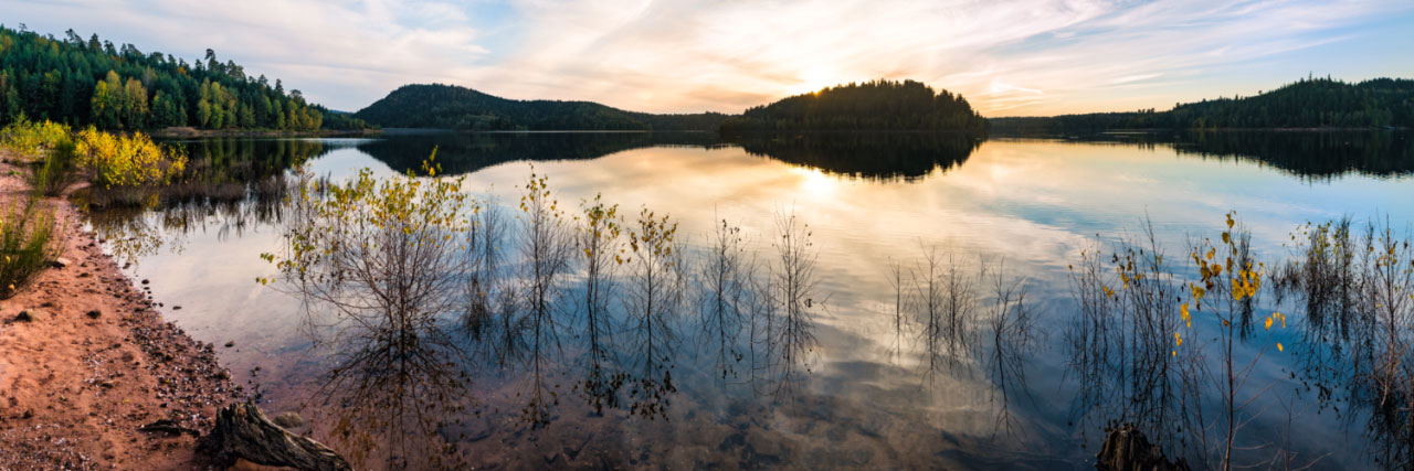 Herve Sentucq - Lac de Pierre-Percée sur les premiers contreforts du massif des Vosges