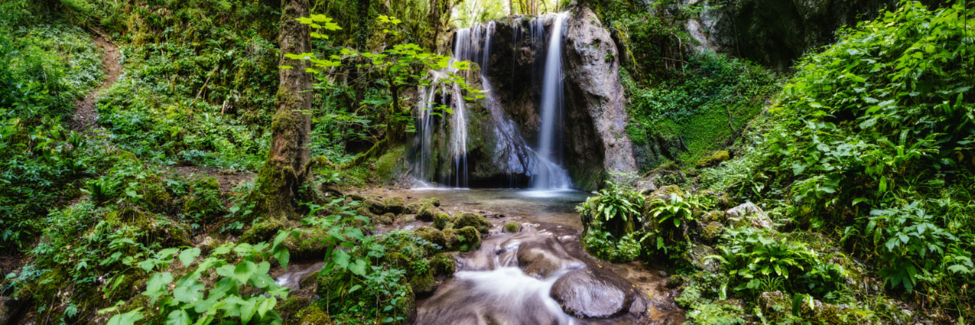 Herve Sentucq - Cascade dans le canyon de Léoncel, Vercors