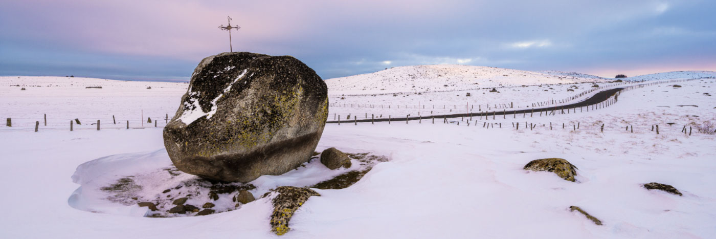 Herve Sentucq - Rocher de granit et croix, Malbouzon, Aubrac