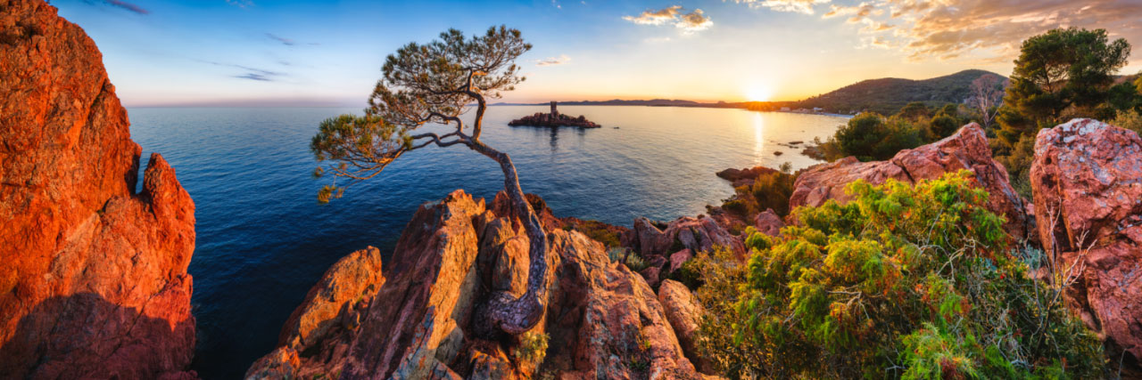 Herve Sentucq - L'île d'Or et le Cap Dramont, Saint-Raphaël, massif de l'Estérel, Côte d'Azur