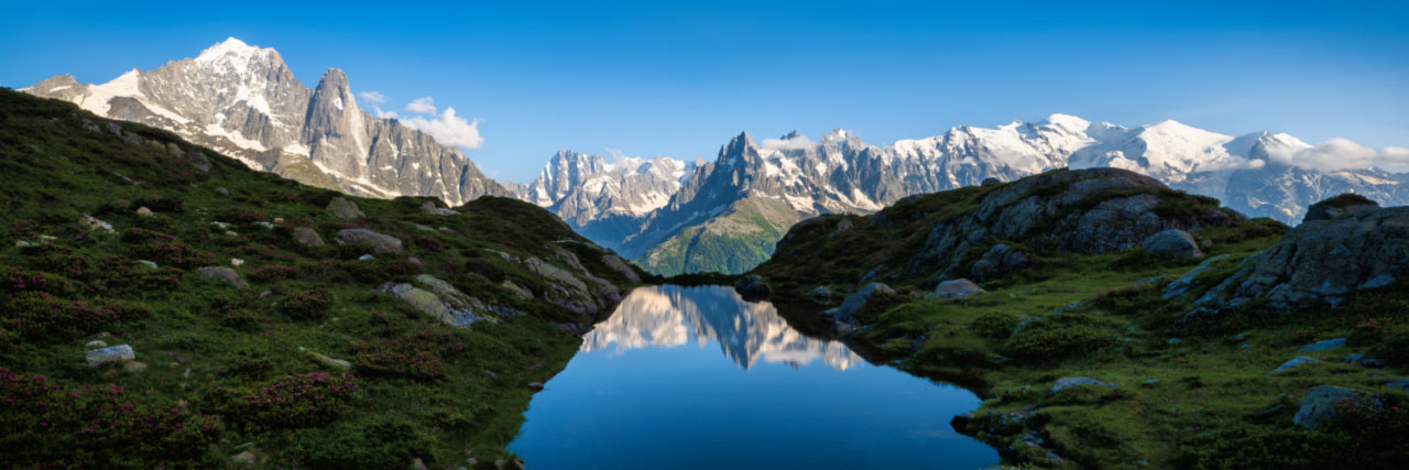 Herve Sentucq - Reflet de la chaîne du Mont-Blanc dans le lac de la Flégère