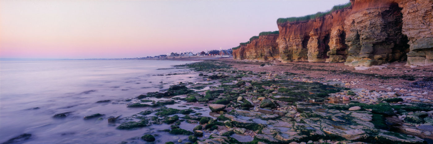 Herve Sentucq - Falaise des Confessionnaux entre Luc et Lion-sur-Mer, Côte Fleurie