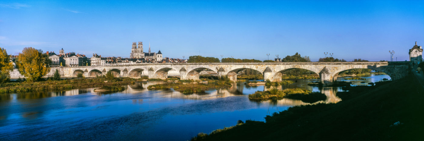 Herve Sentucq - Pont George V vu depuis la rive gauche de la Loire, Orléans