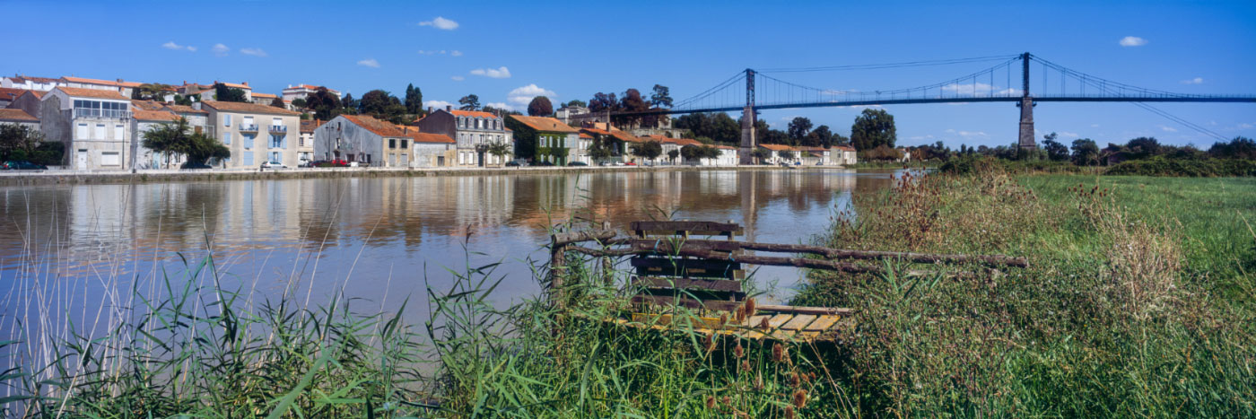 Herve Sentucq - Pont suspendu de Tonnay-Charente