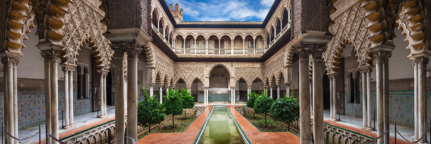 Herve Sentucq - Séville, Patio des demoiselles (Doncellas), Alcazar