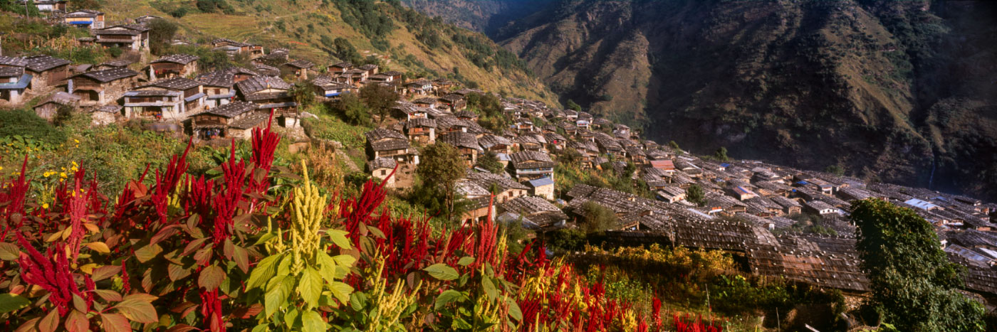 Herve Sentucq - Village de Laprak